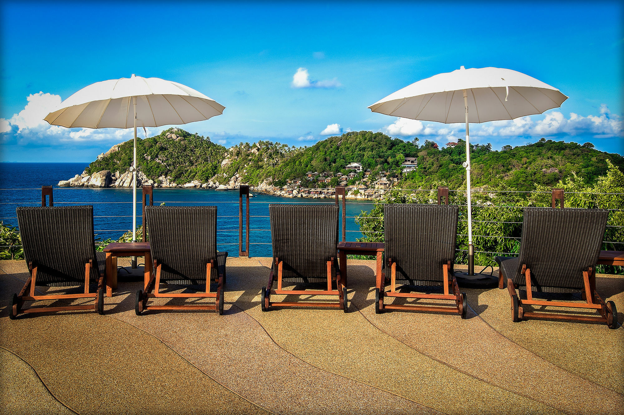 Jamahkiri Dive Resort & Spa Ko Tao Exterior foto View of the Andaman Sea from the resort